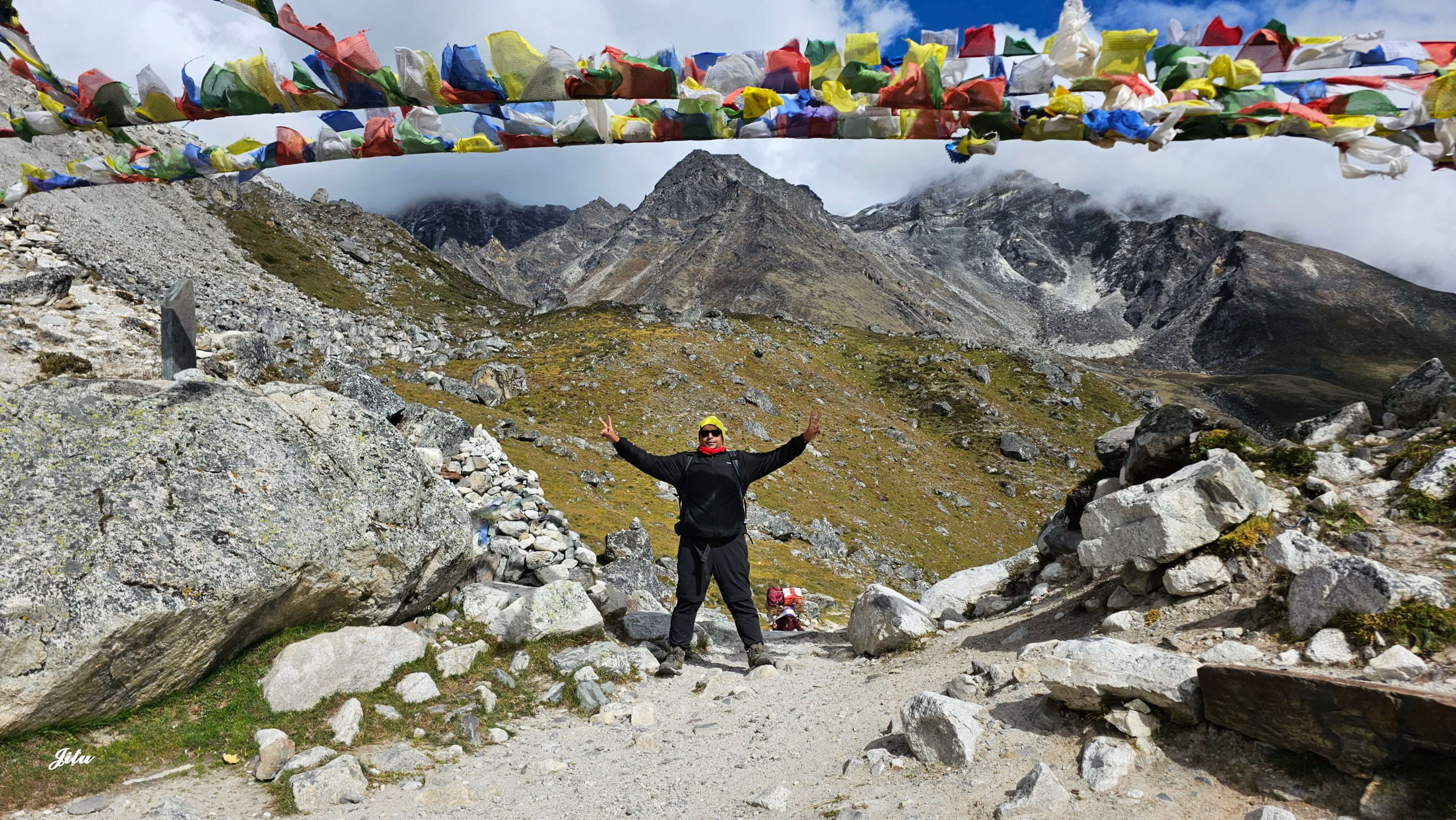 lobuche memorial (1)